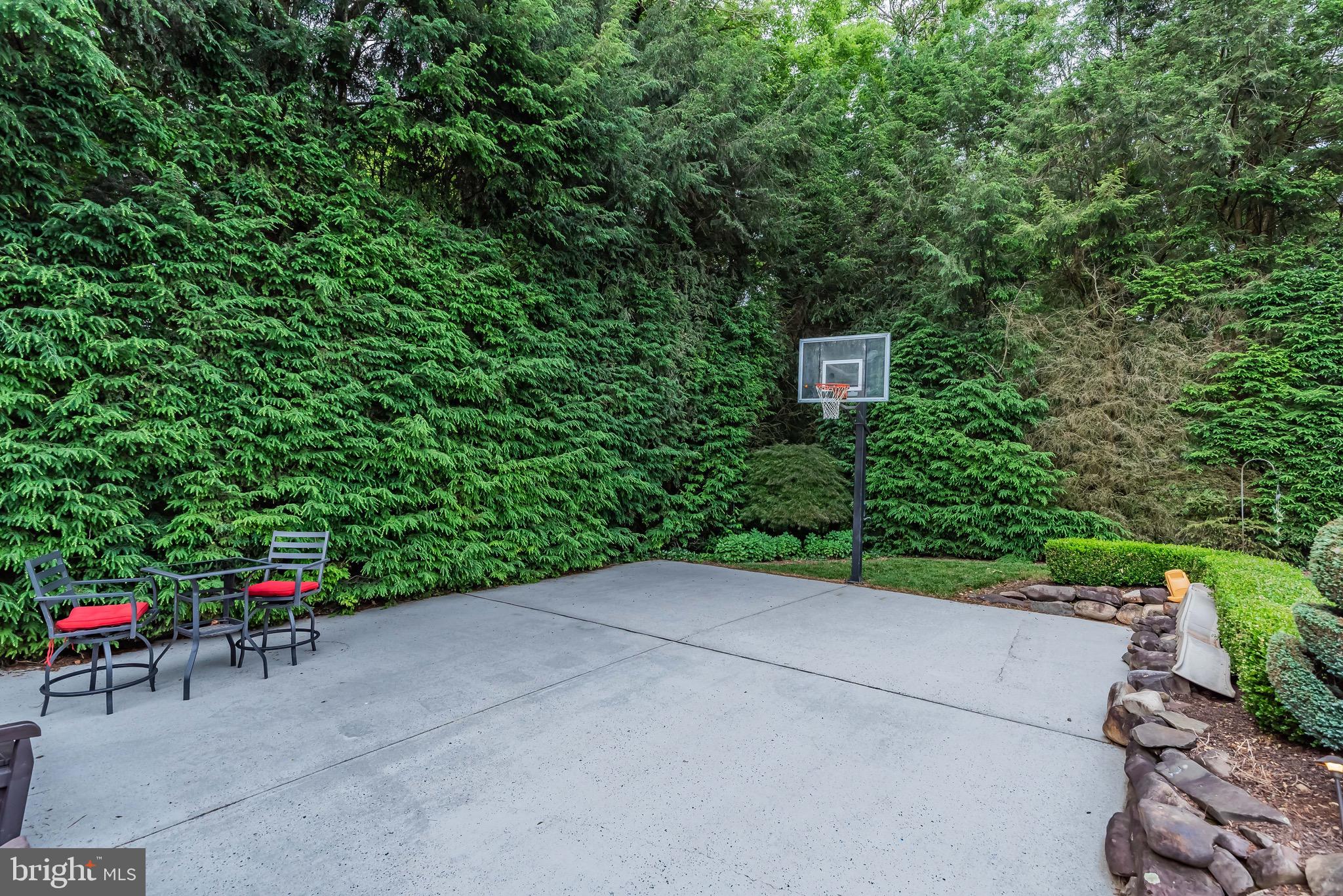 841 Mandy Ln