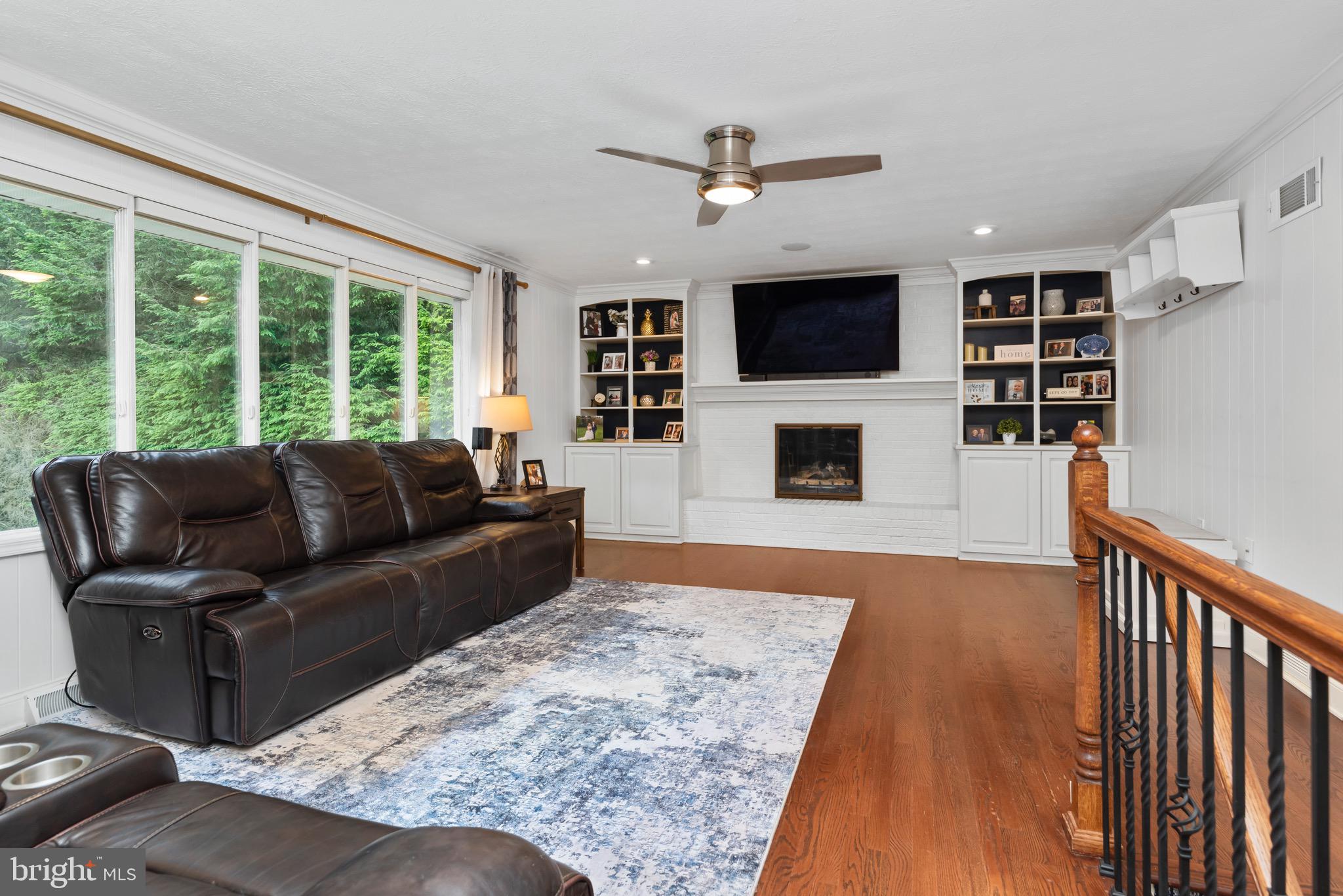 841 Mandy Ln