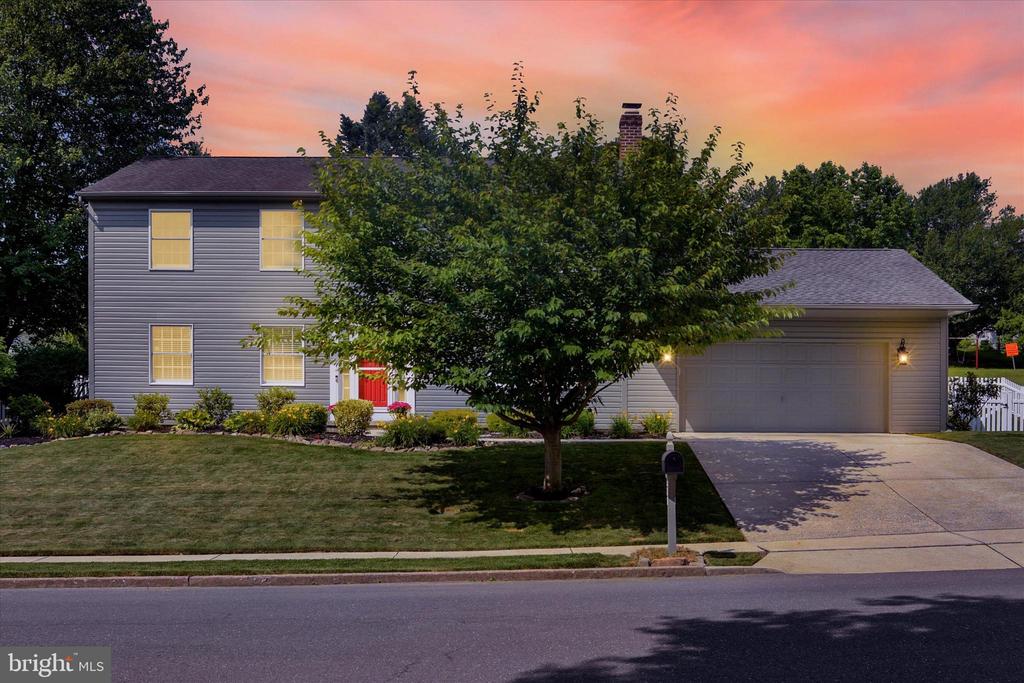 711 Carriage Ln