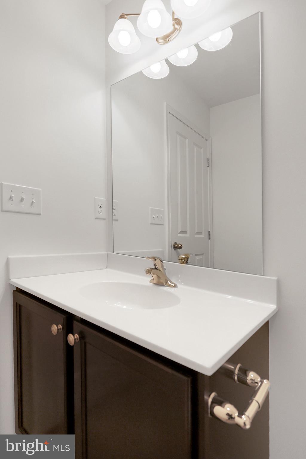 4525 Laurel Valley Ln