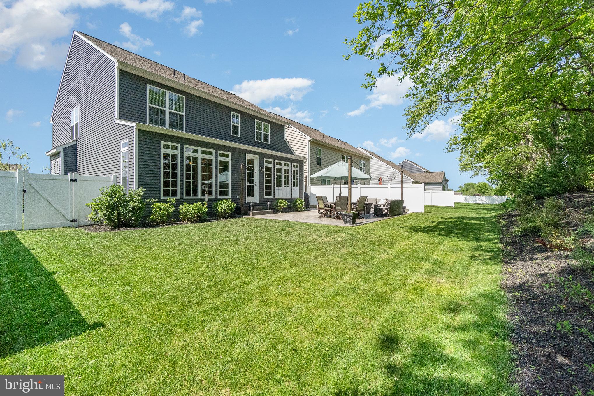 3275 Longview Rd