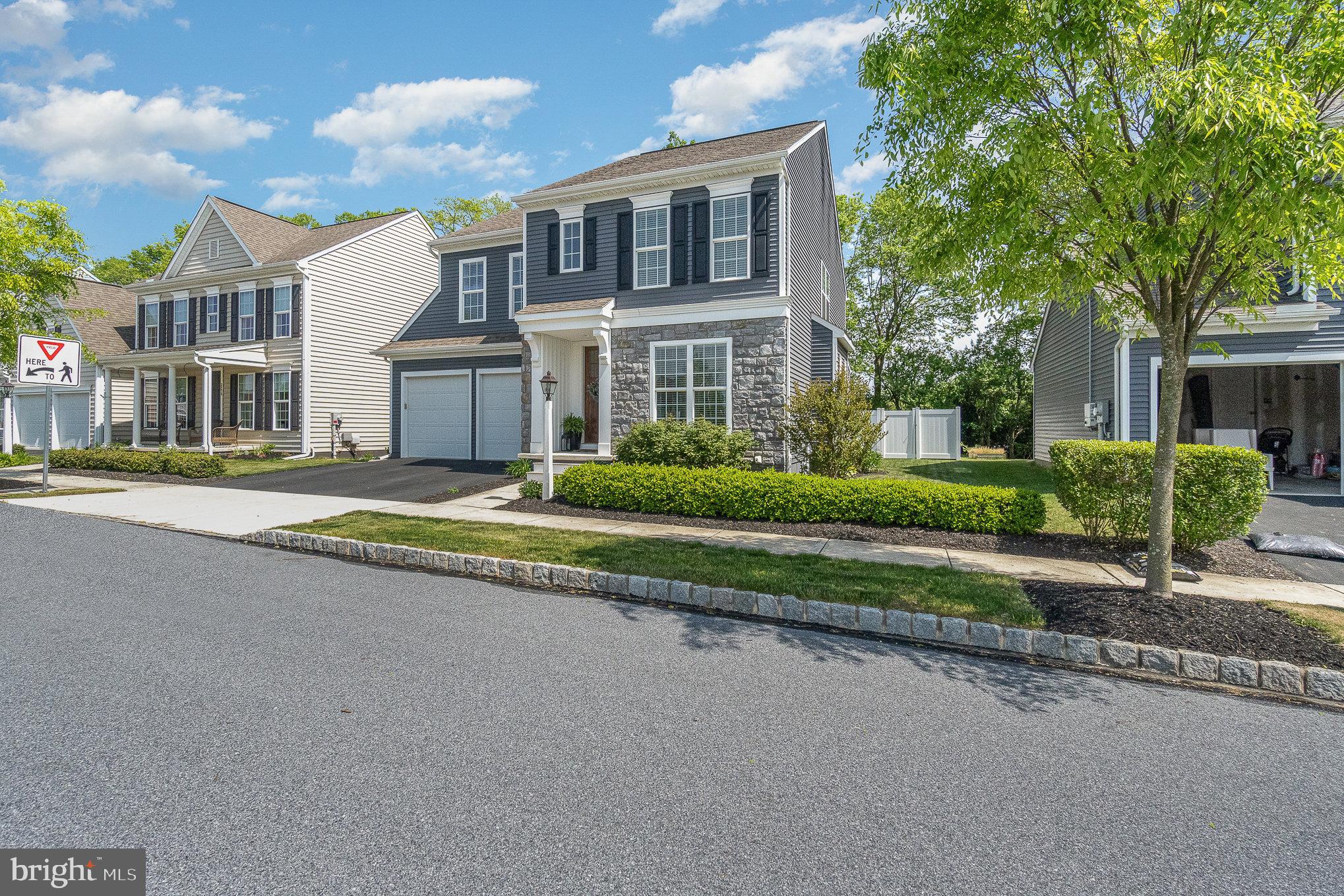 3275 Longview Rd
