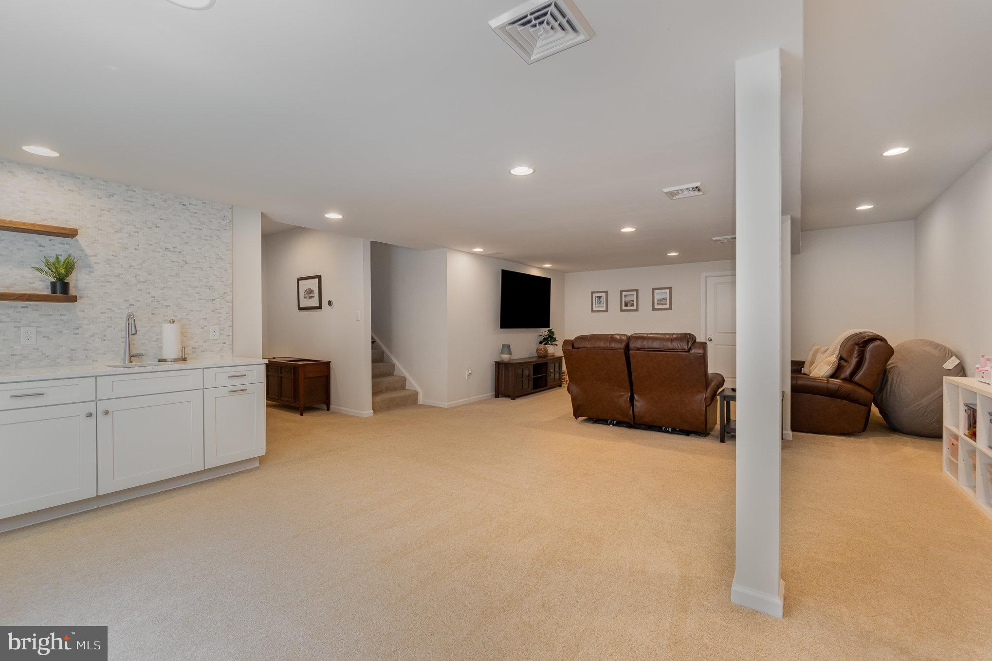 3275 Longview Rd