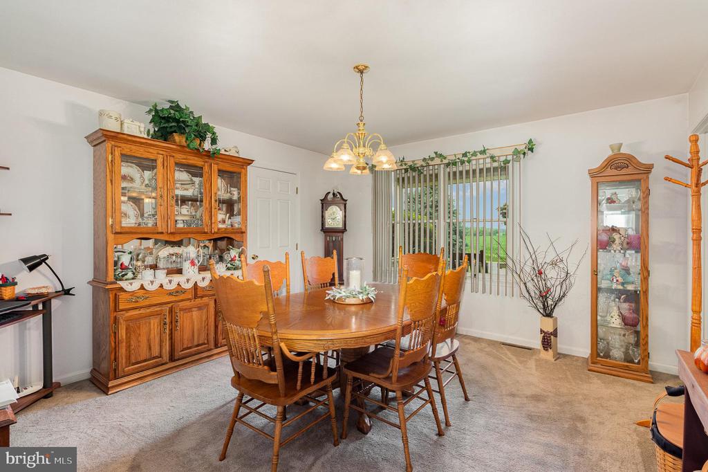 848 W Old York Rd