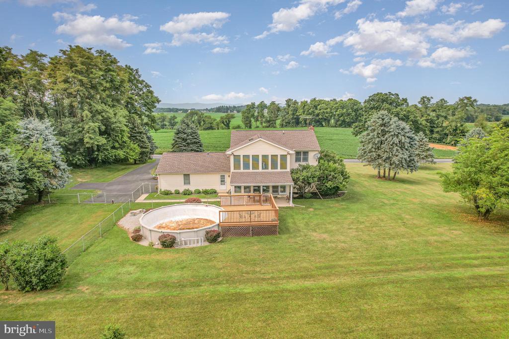 848 W Old York Rd