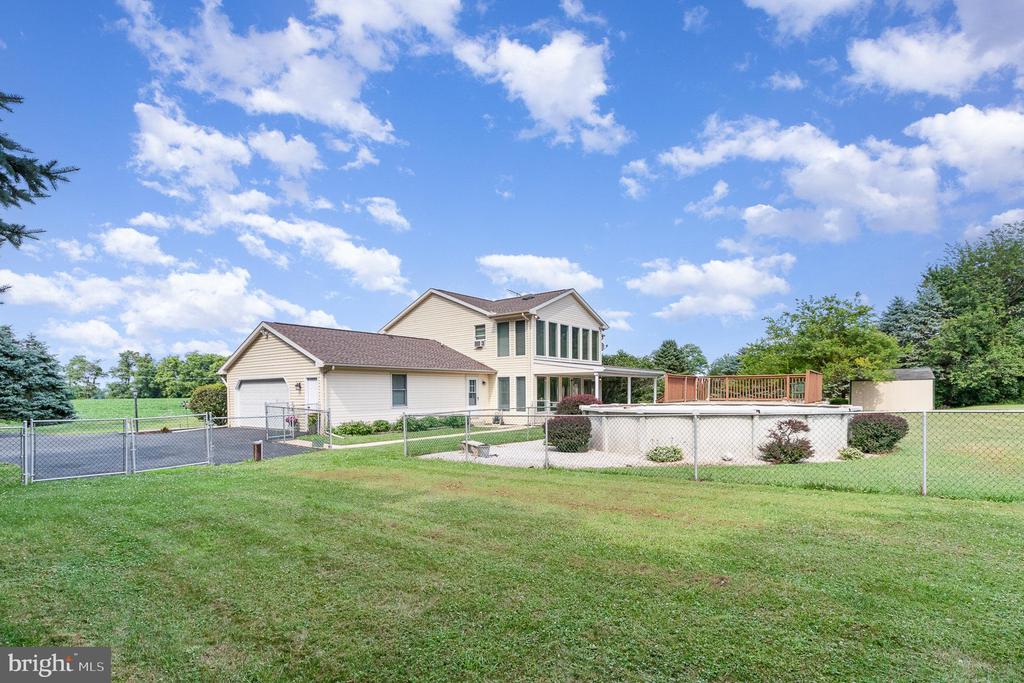 848 W Old York Rd