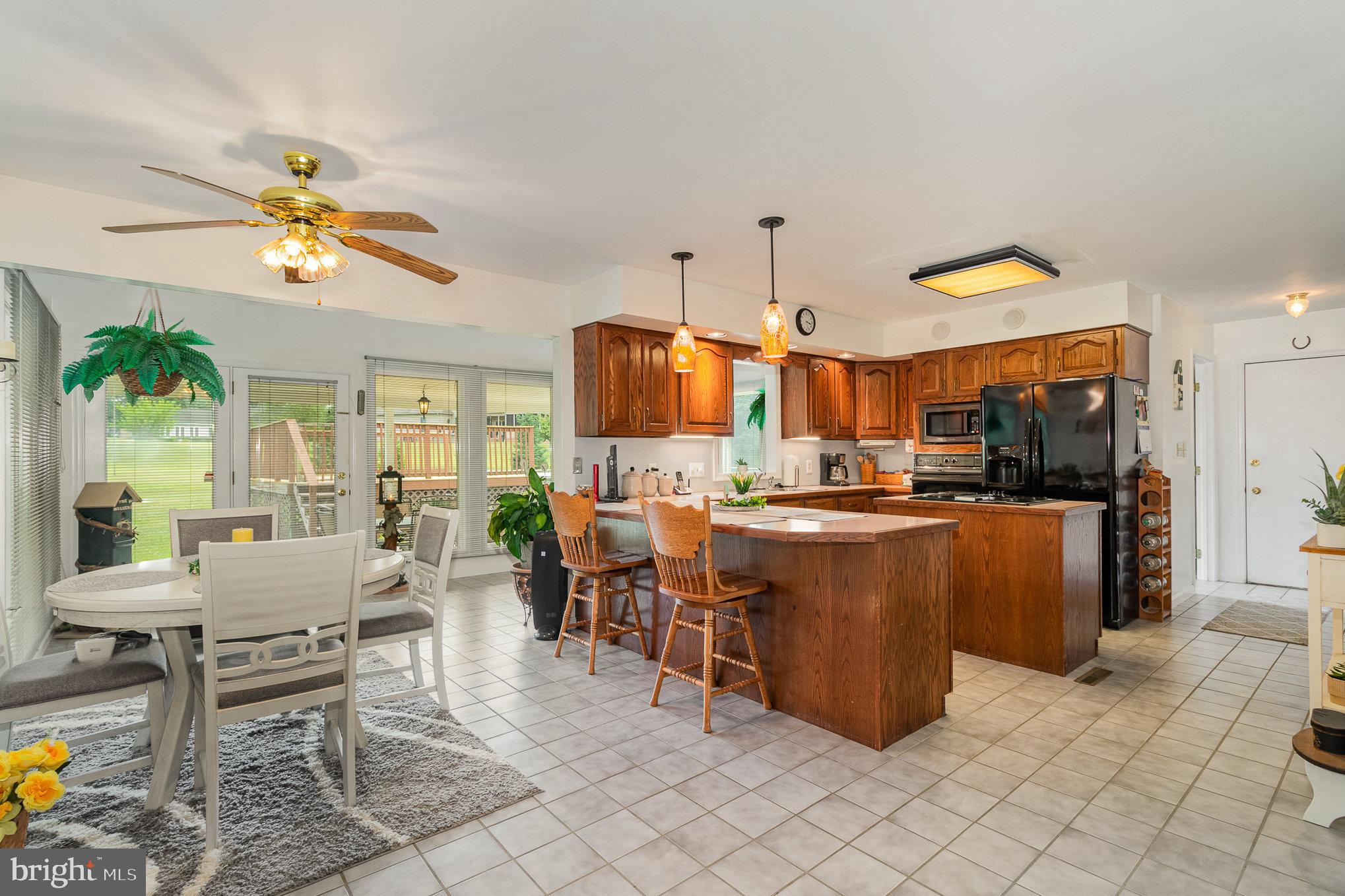 848 W Old York Rd