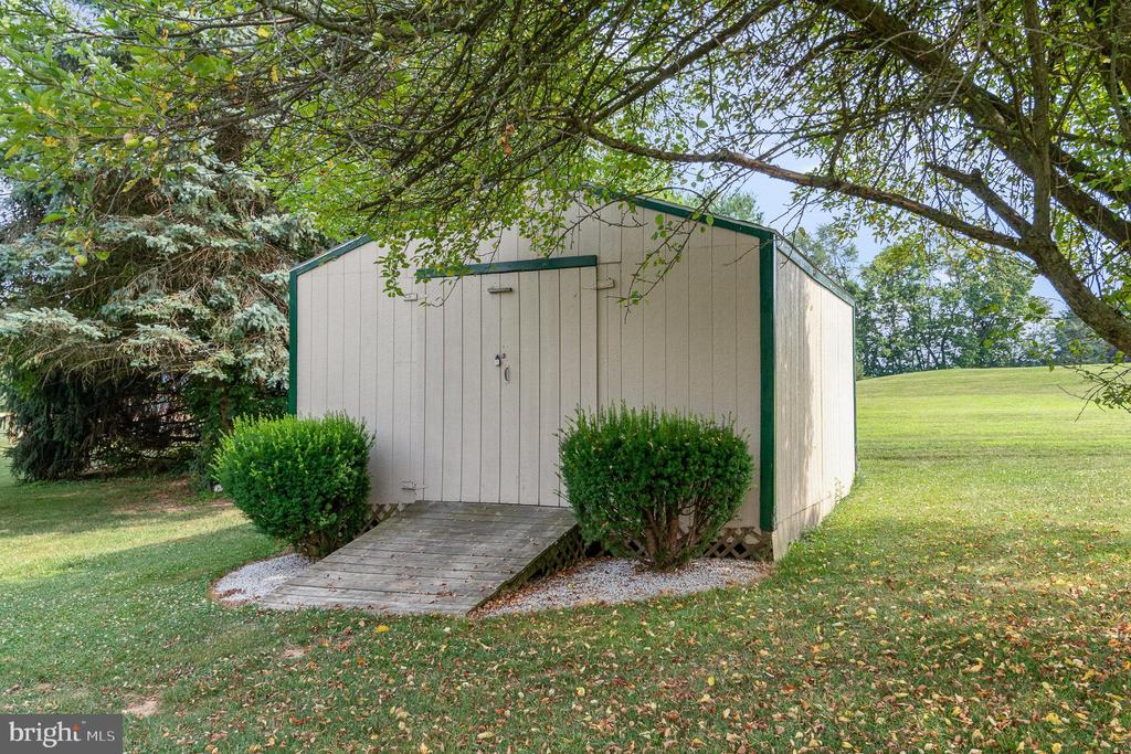 848 W Old York Rd