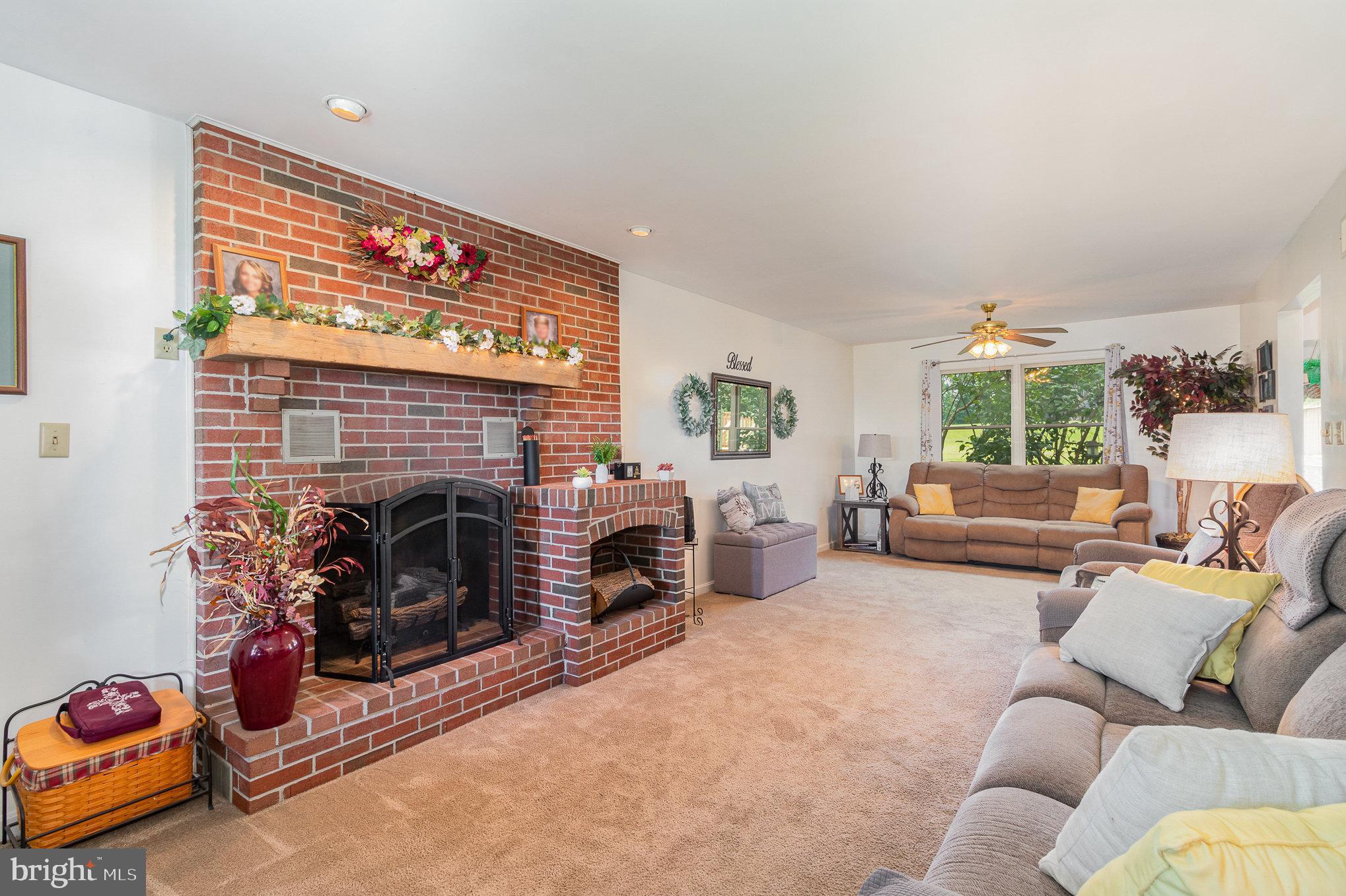 848 W Old York Rd