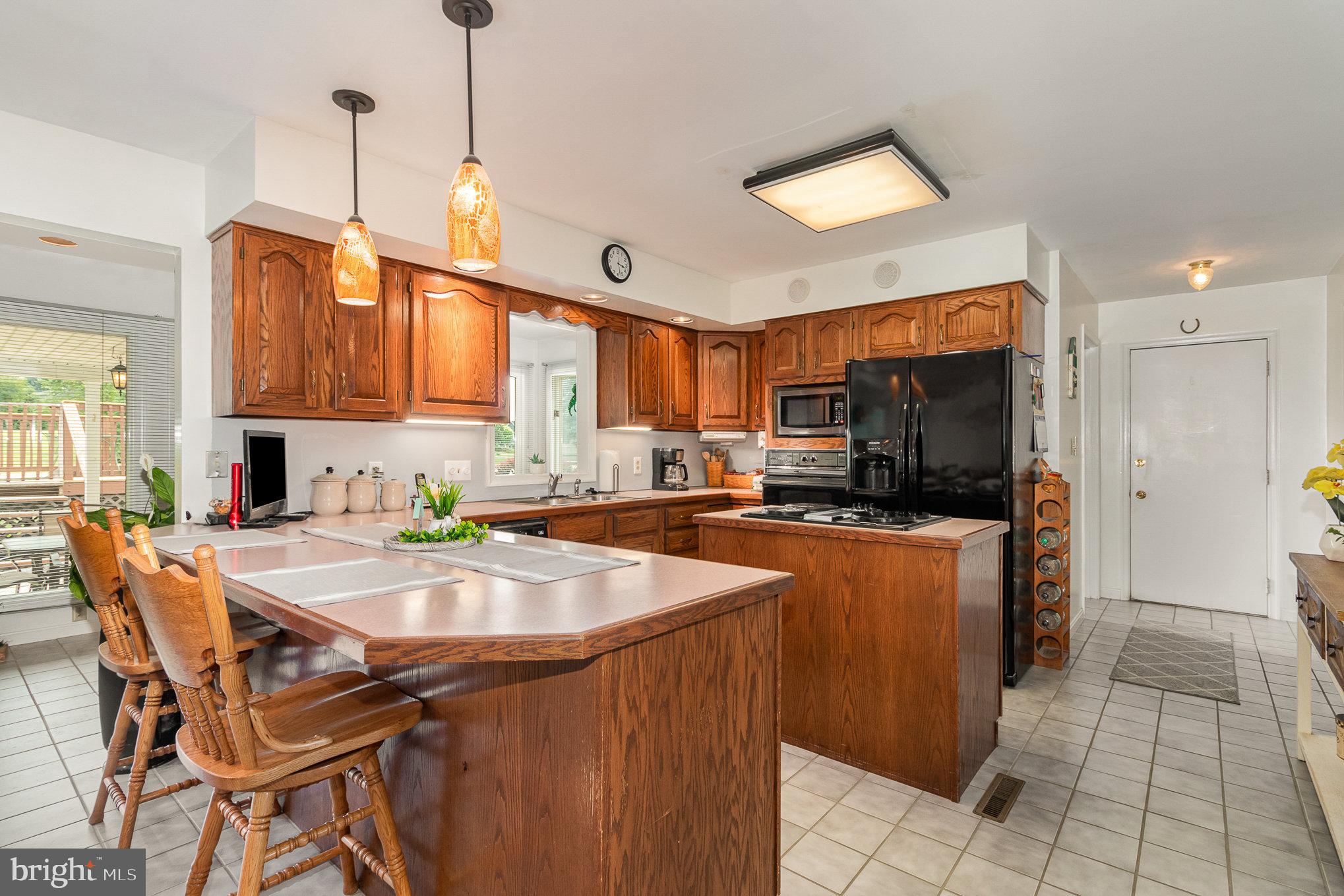 848 W Old York Rd