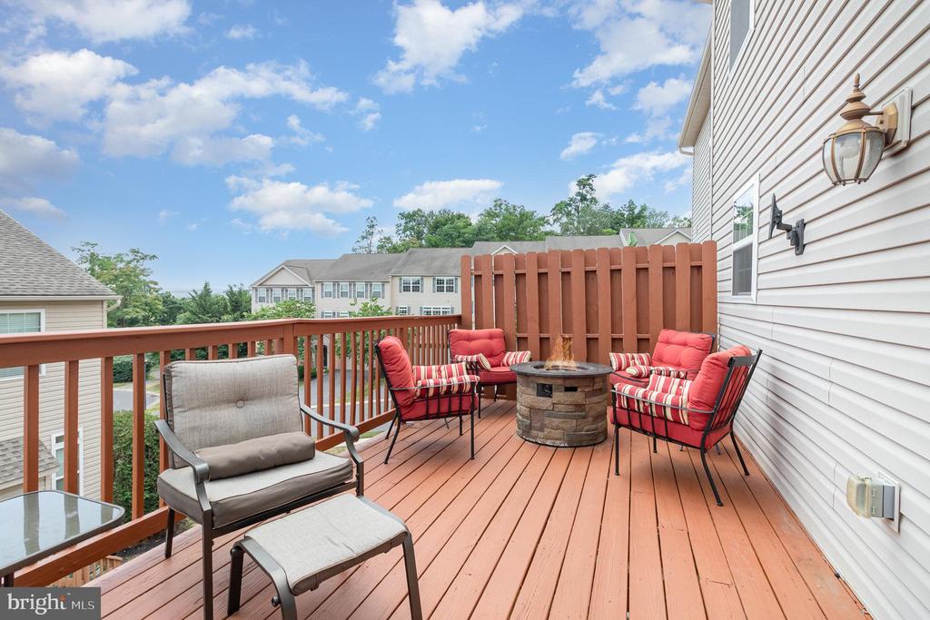 4 Vista Cir