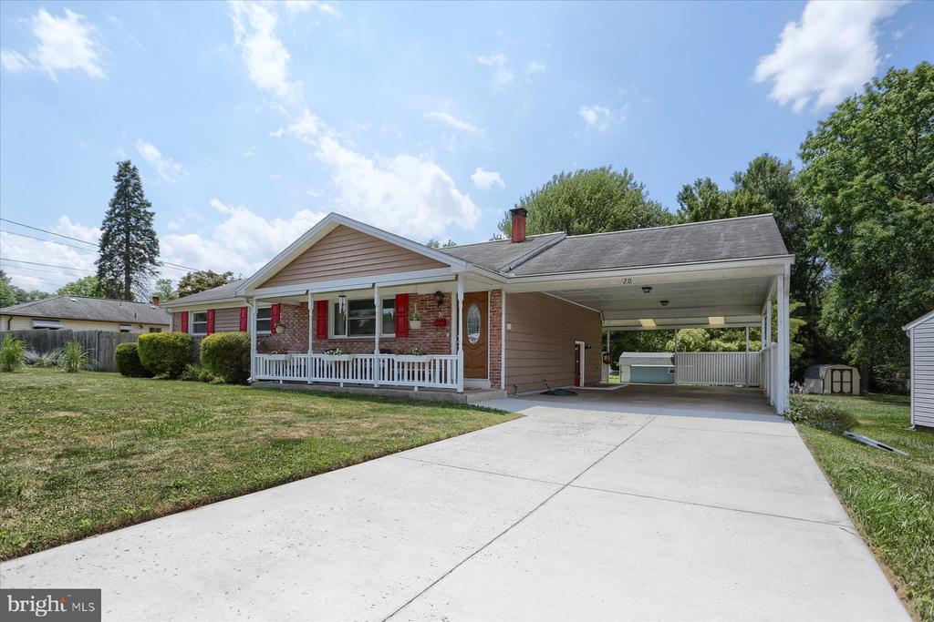 20 Neponsit Ln