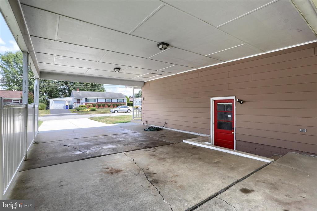 20 Neponsit Ln