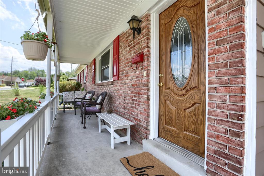 20 Neponsit Ln