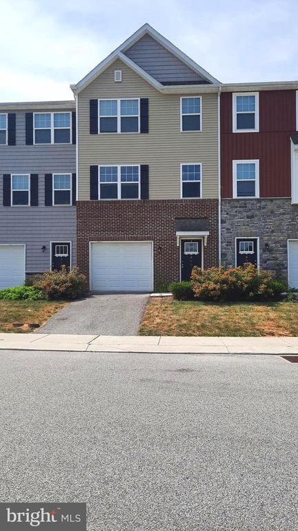 806 ADMIRALS QUAY DR