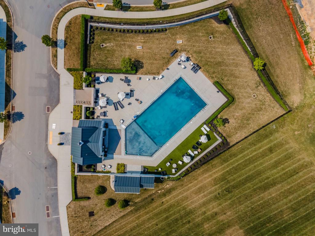 3090 EGRETON RD