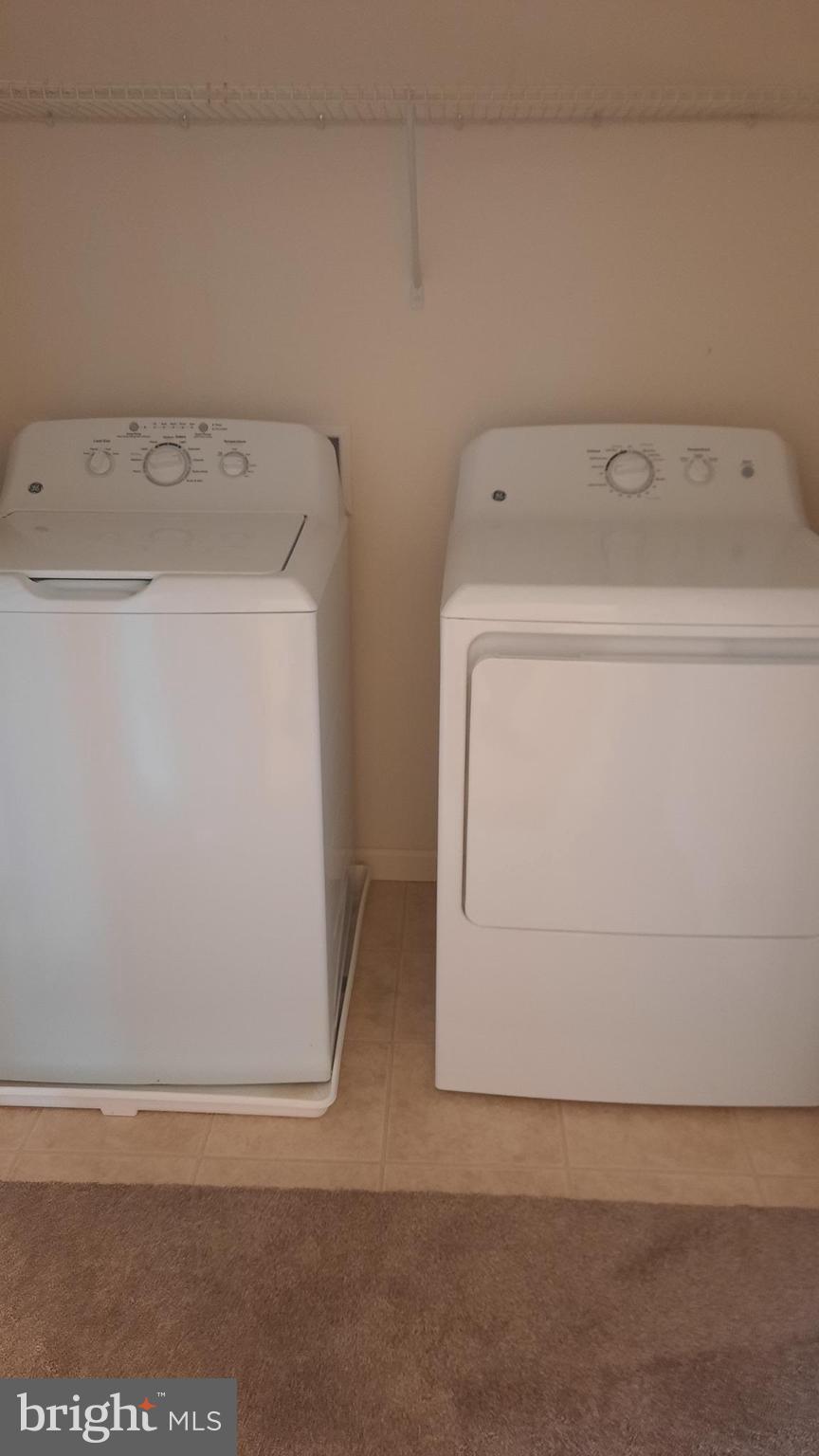 818 ADMIRALS QUAY DR