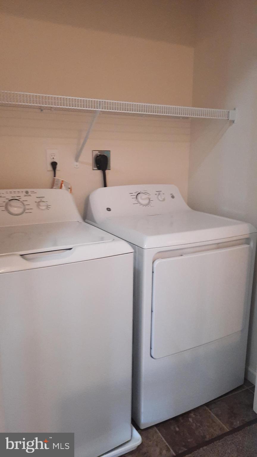 707 ADMIRALS QUAY DR