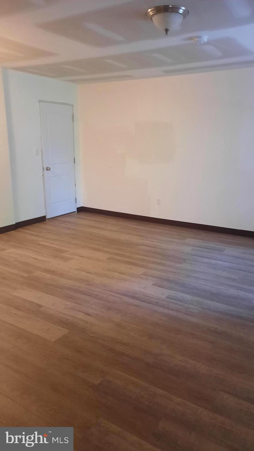 707 ADMIRALS QUAY DR