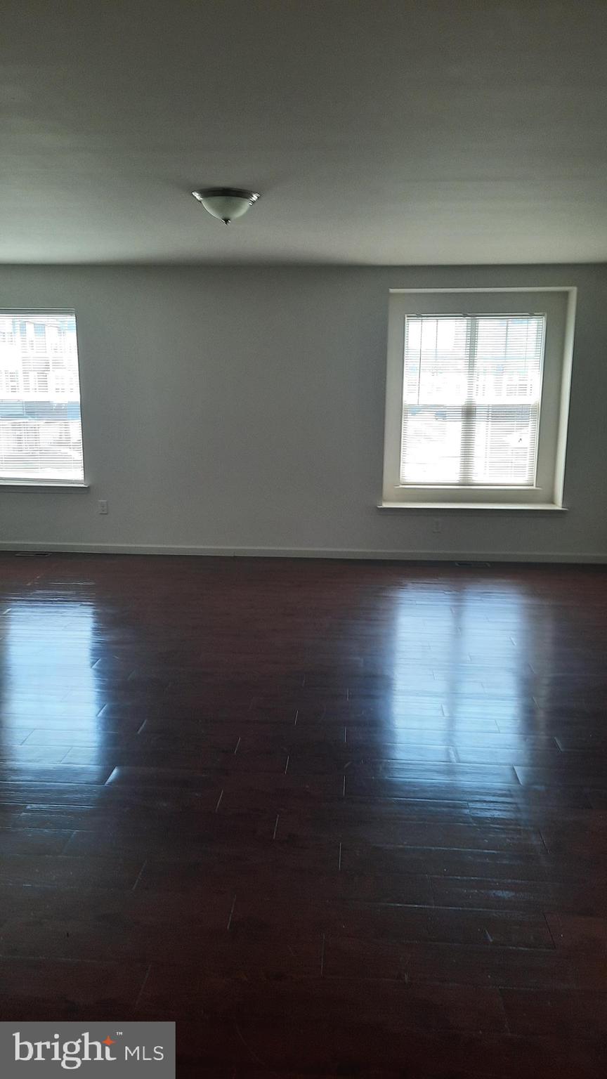 707 ADMIRALS QUAY DR