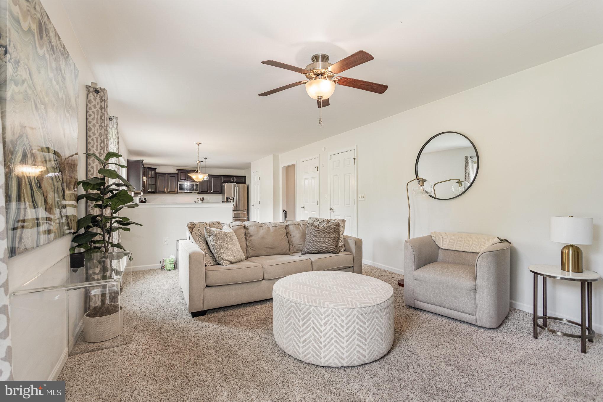 4585 Manor Dr