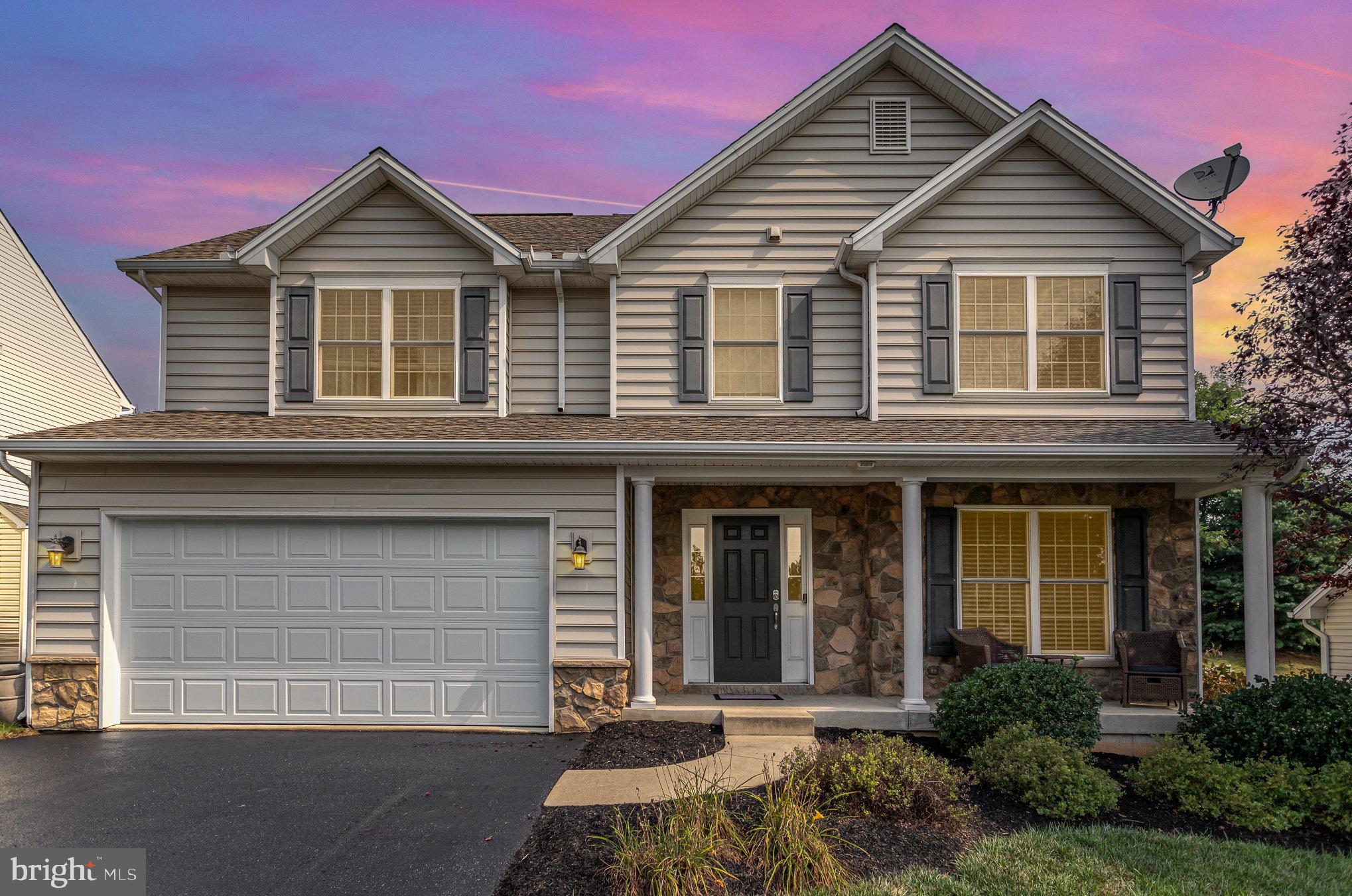 4585 Manor Dr