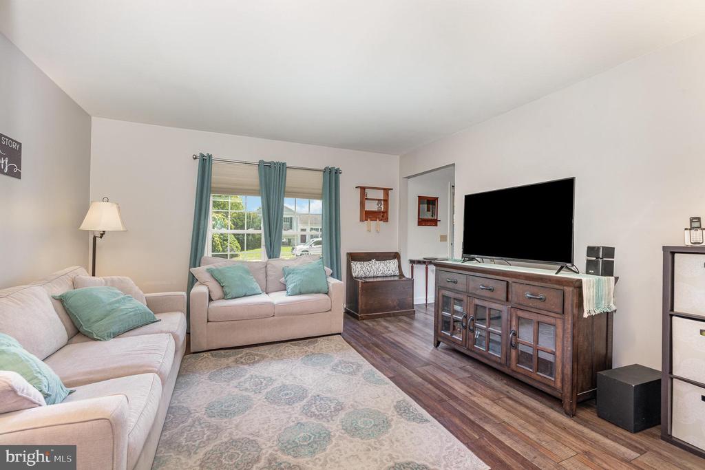 24 Lilac Dr