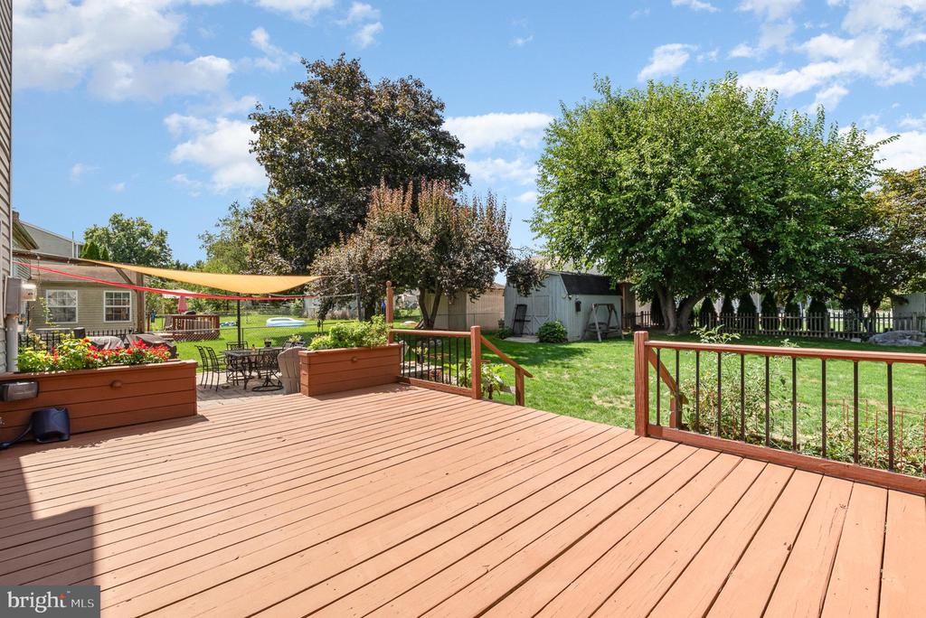 24 Lilac Dr