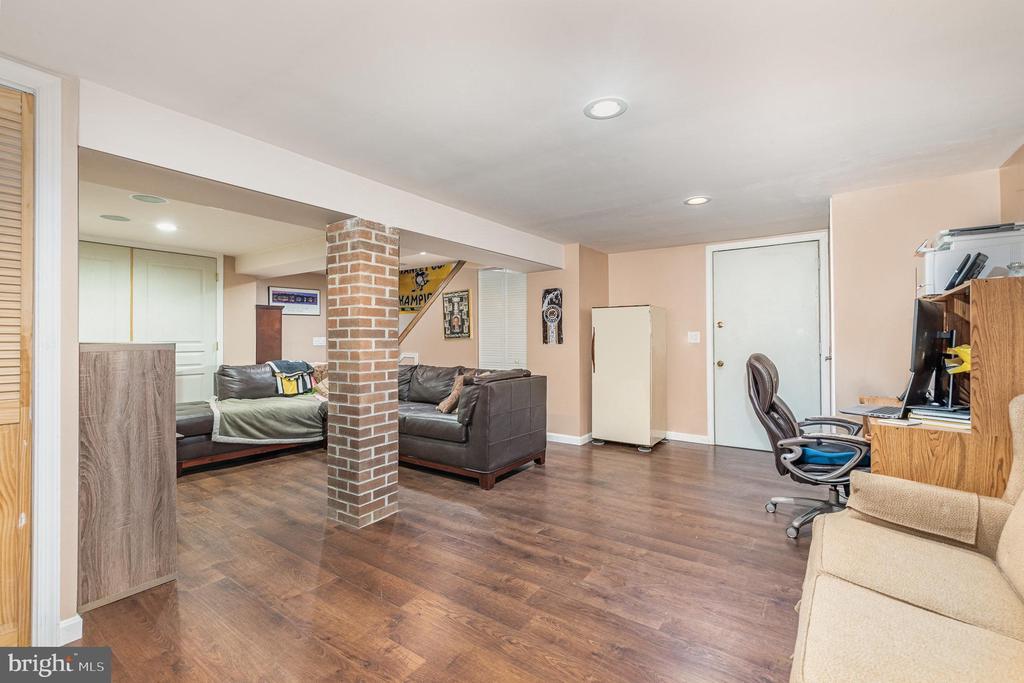 24 Lilac Dr