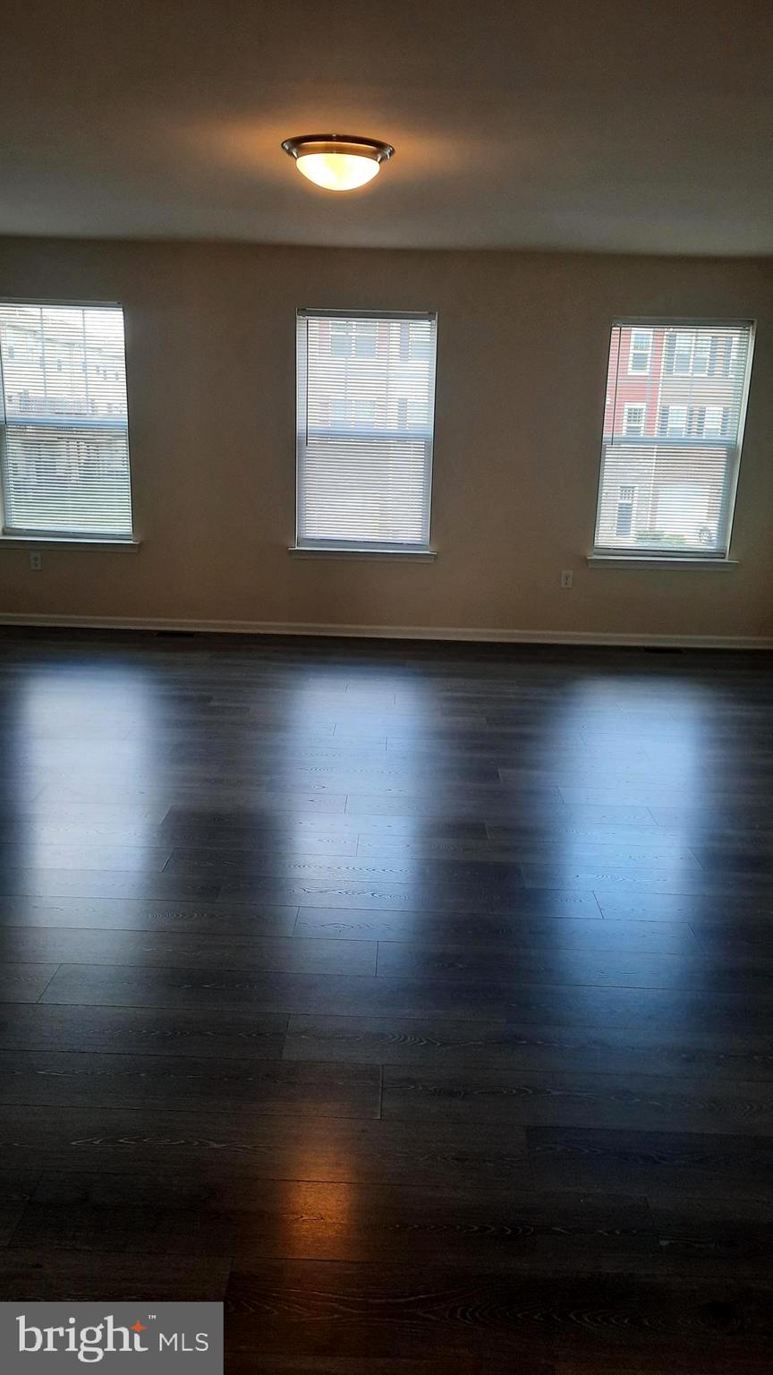 919 ADMIRALS QUAY DR