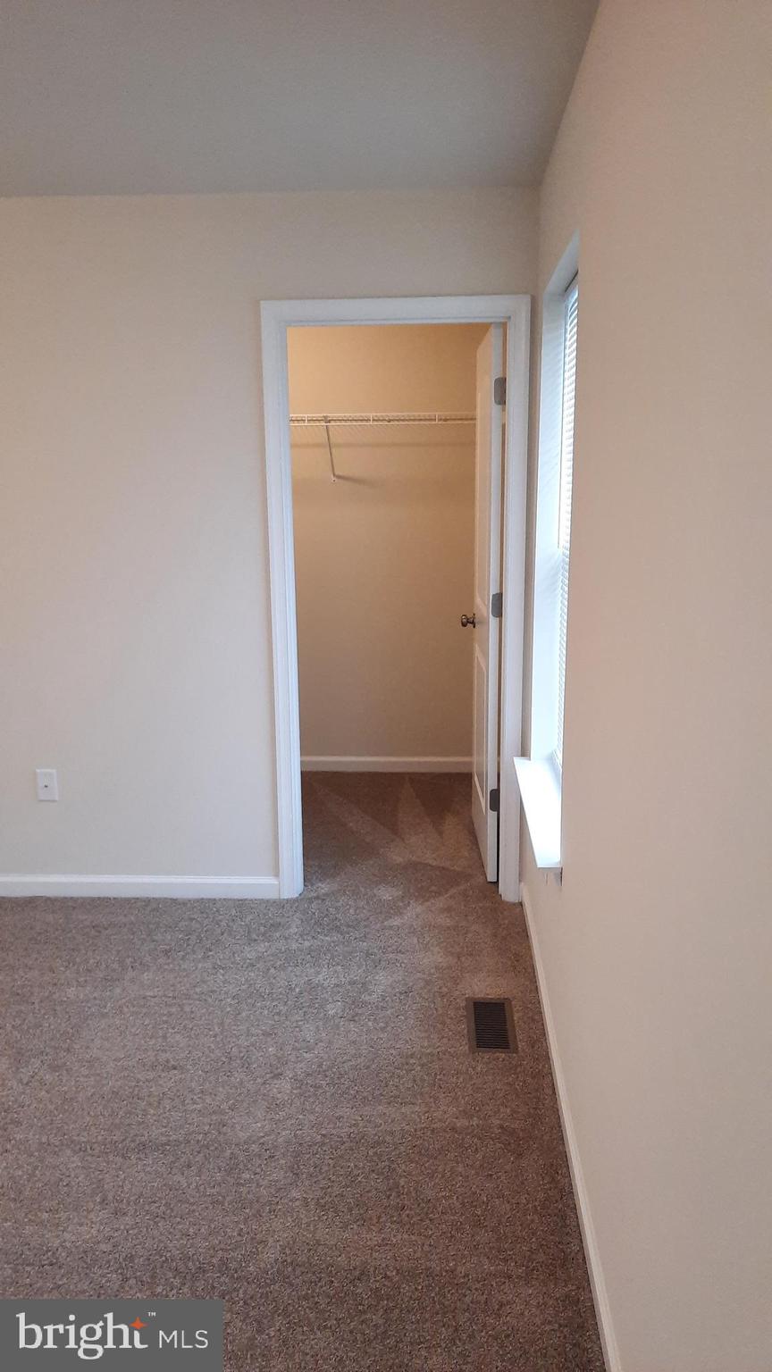 947 ADMIRALS QUAY DR