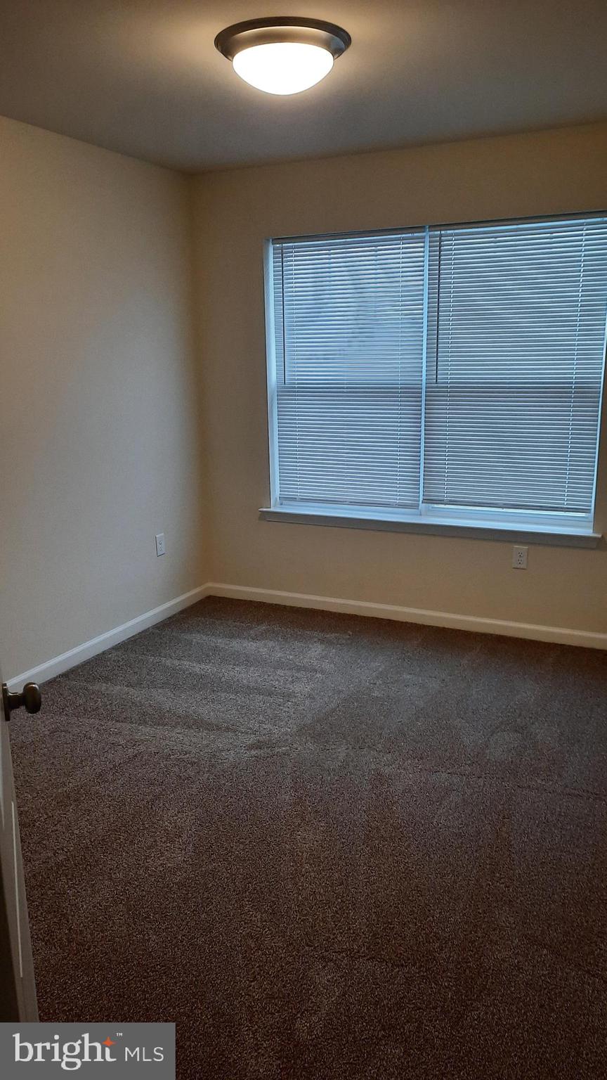 947 ADMIRALS QUAY DR