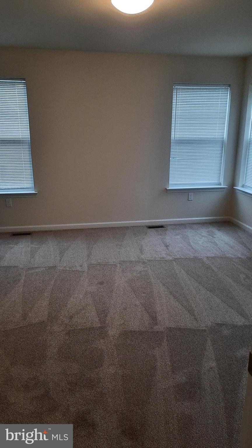 947 ADMIRALS QUAY DR