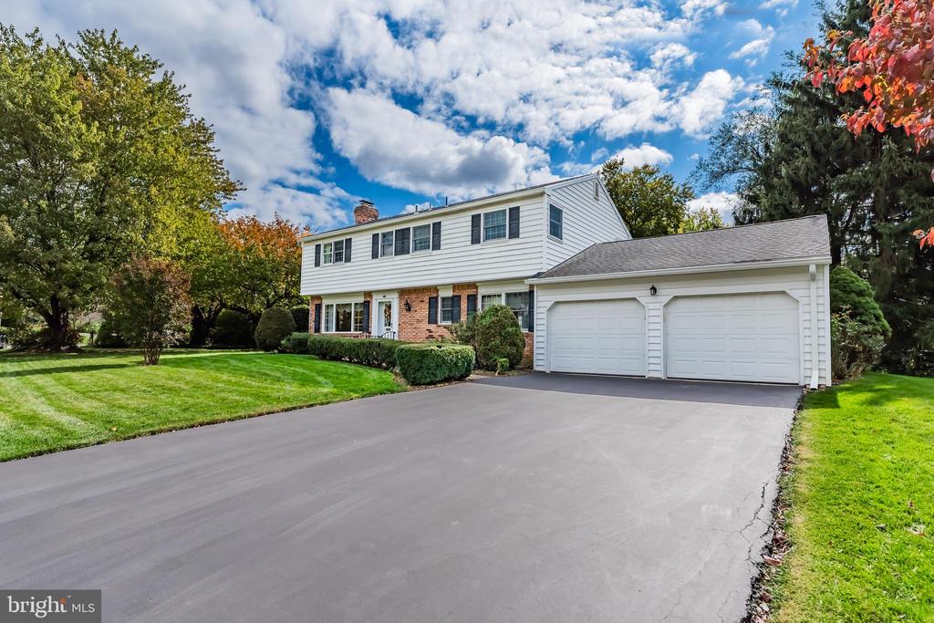 422 Deerfield Rd