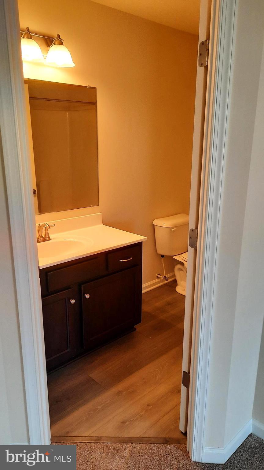 932 ADMIRALS QUAY DR