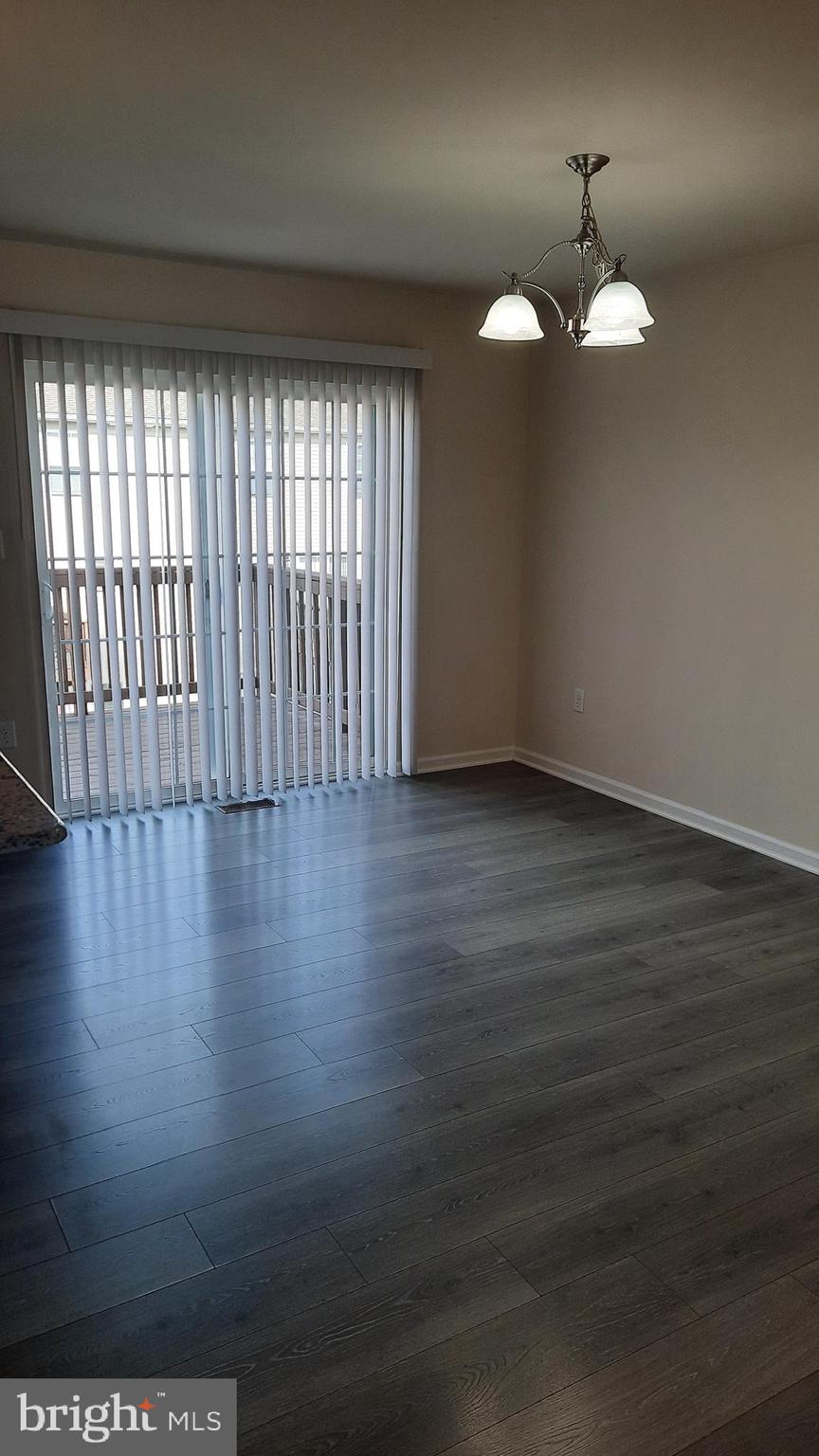 932 ADMIRALS QUAY DR