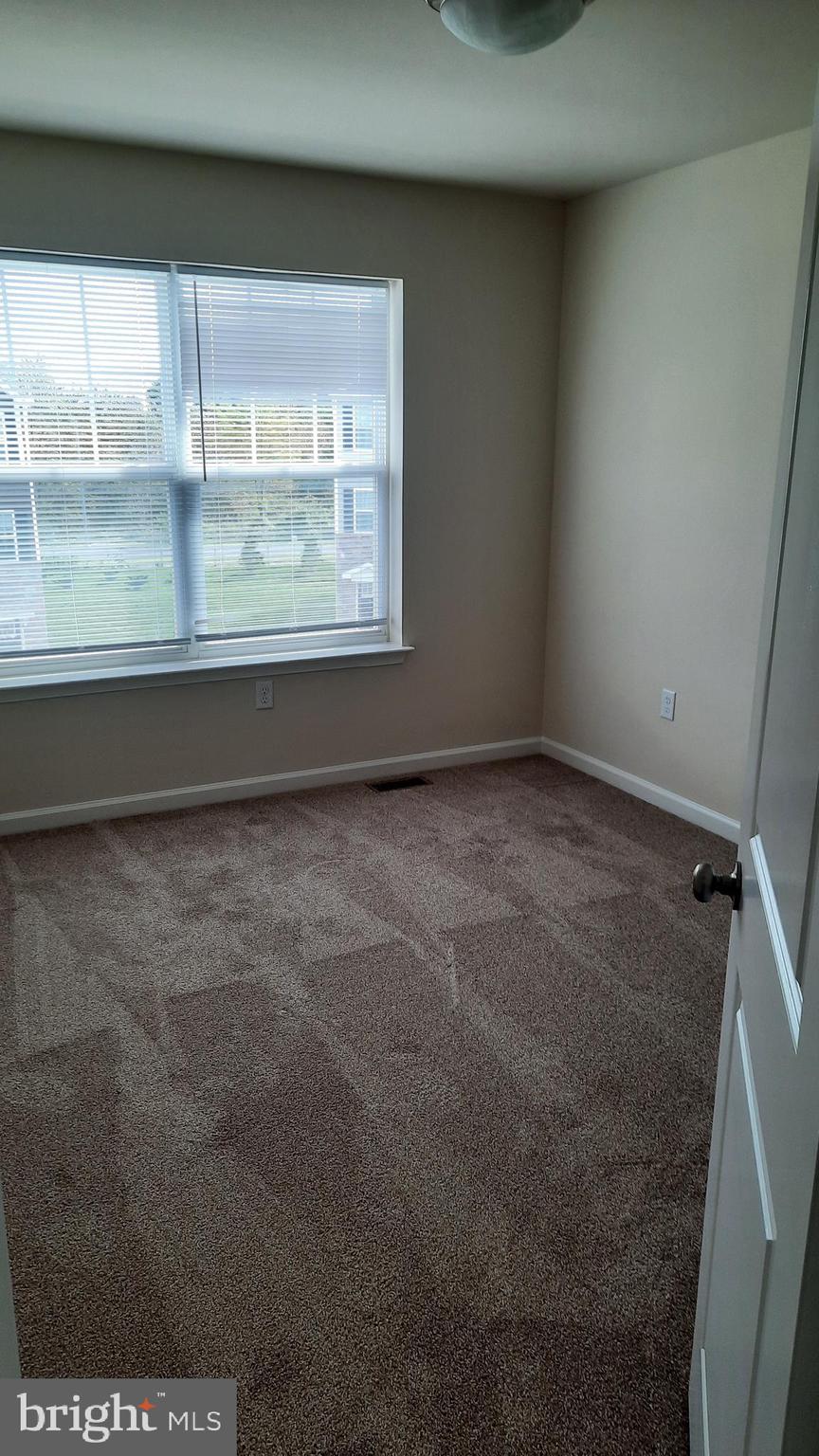 902 ADMIRALS QUAY DR