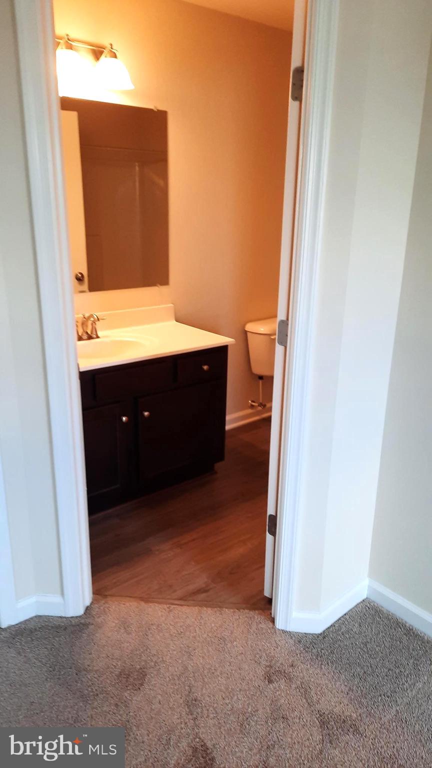 902 ADMIRALS QUAY DR