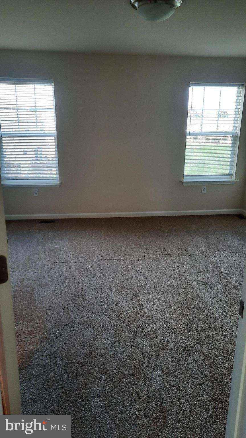 902 ADMIRALS QUAY DR