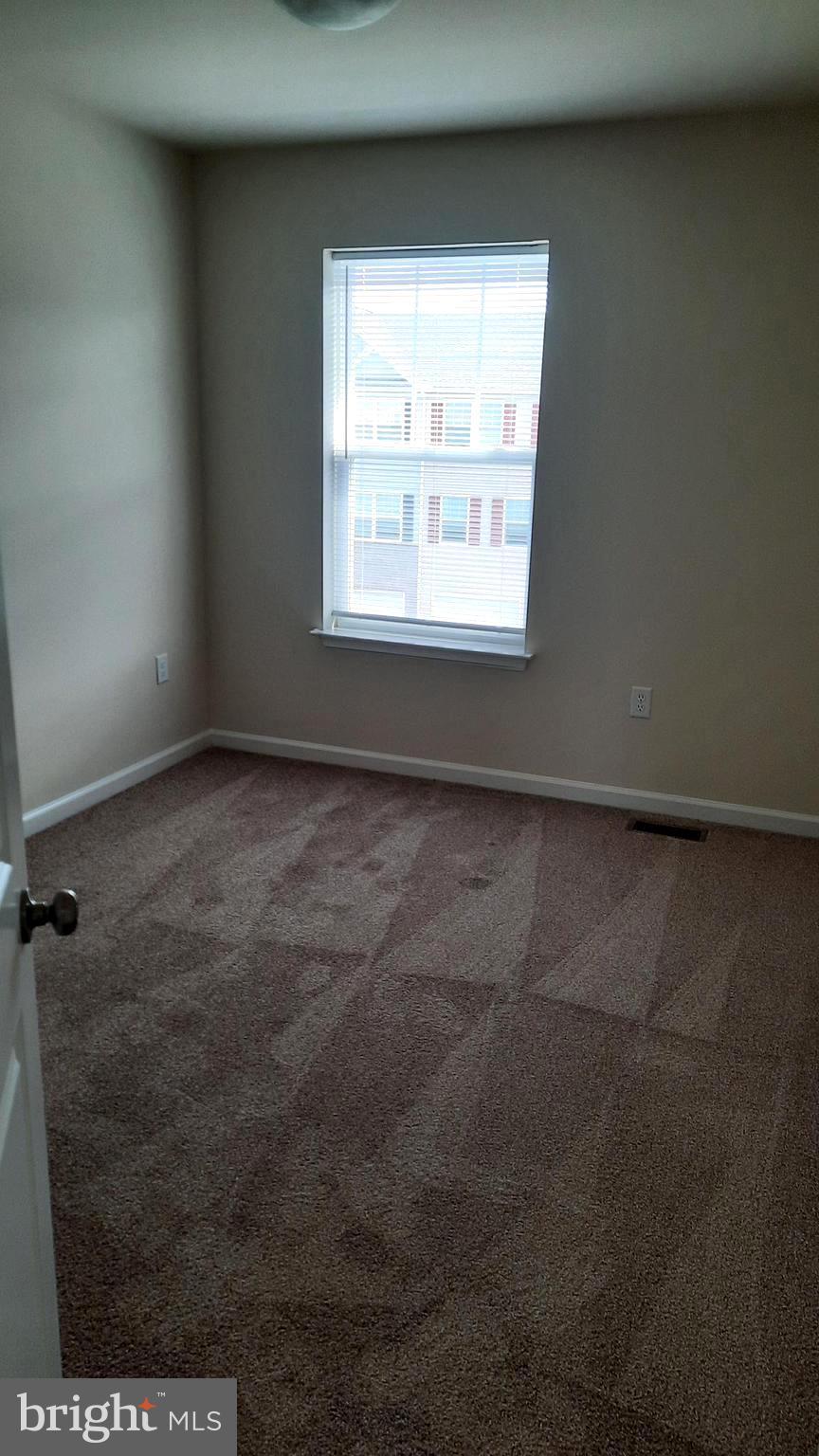 902 ADMIRALS QUAY DR