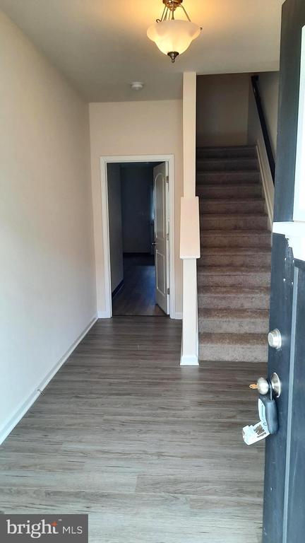902 ADMIRALS QUAY DR