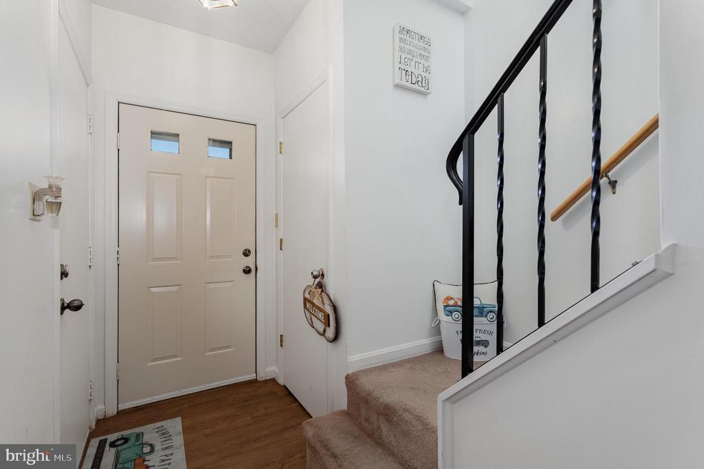 1716 English Dr