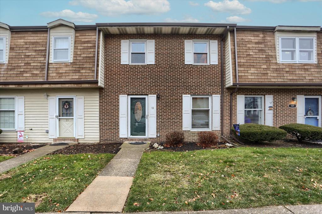 18 Drexel Pl
