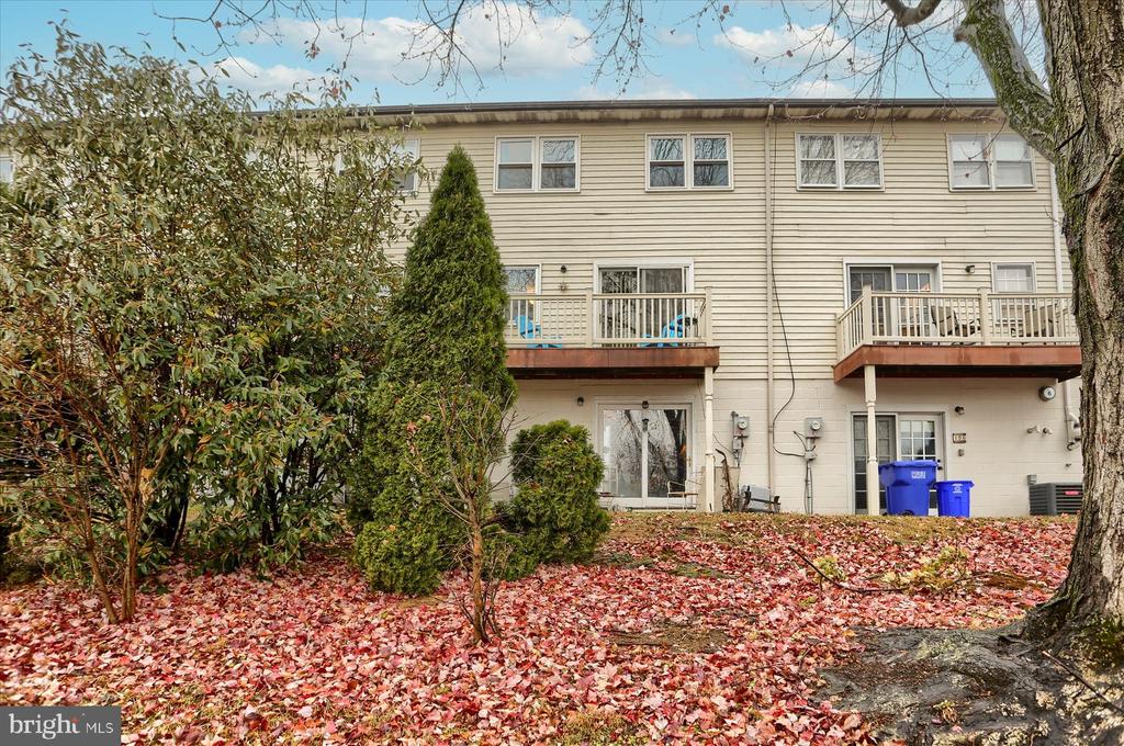 18 Drexel Pl