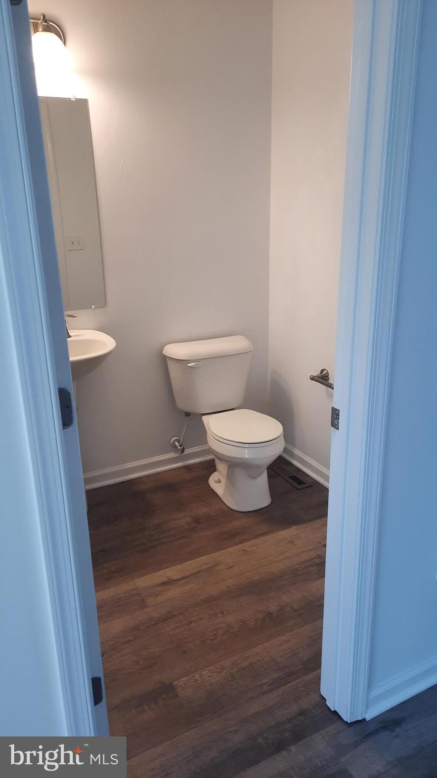 941 ADMIRALS QUAY DR