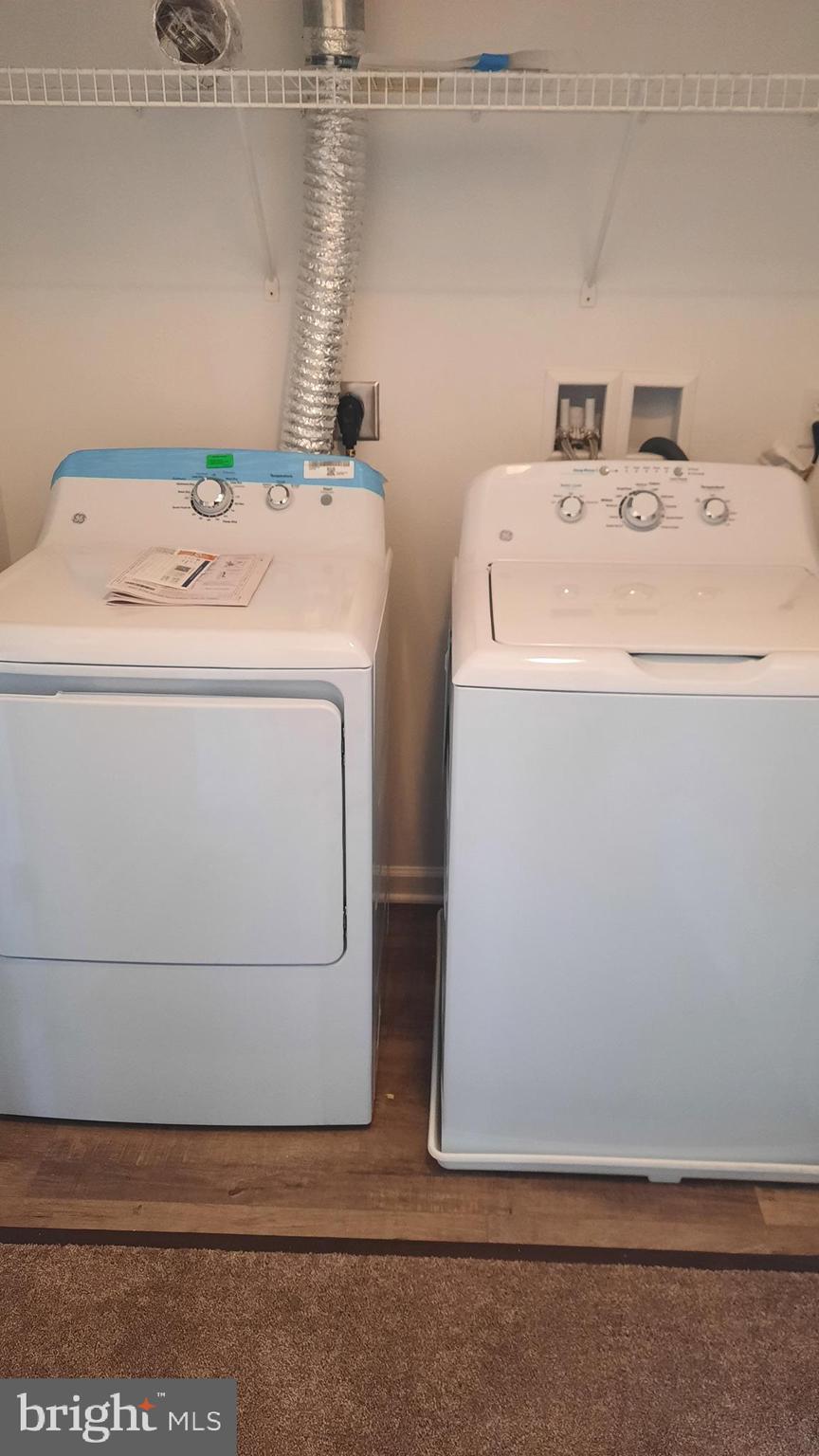 941 ADMIRALS QUAY DR