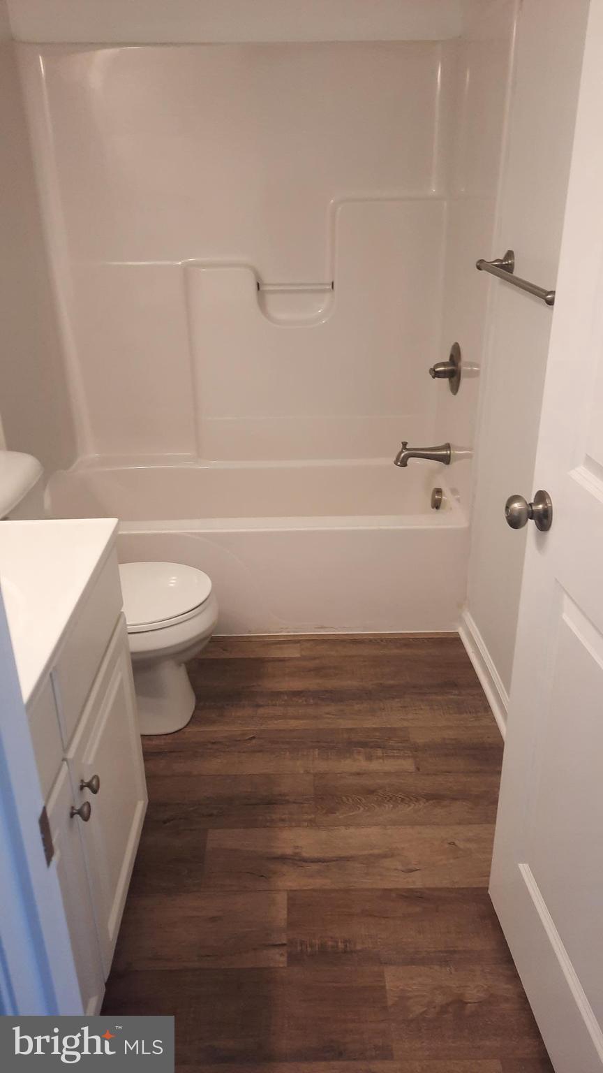 941 ADMIRALS QUAY DR