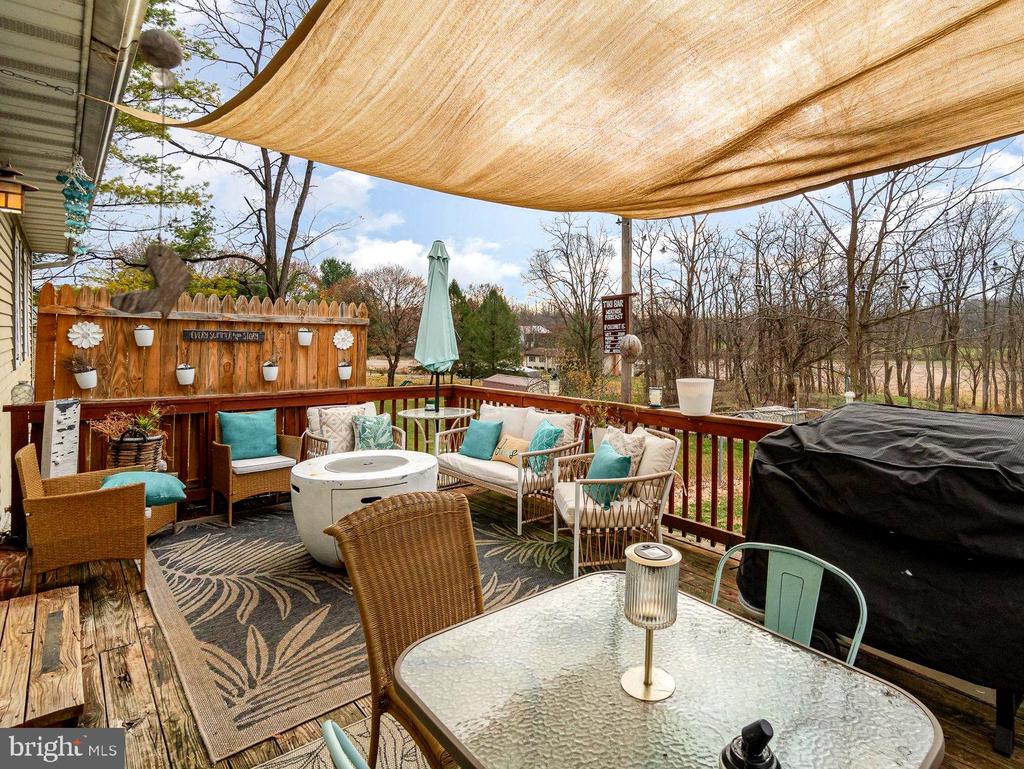 1349 W Trindle Rd