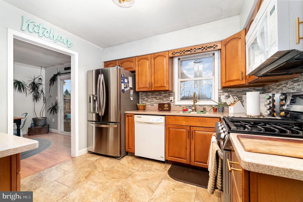 1349 W Trindle Rd