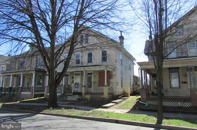 431 W Simpson St